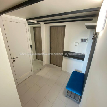 Продам квартиру, Шевченковский пер. , 1  ком., 21 м², евроремонт 