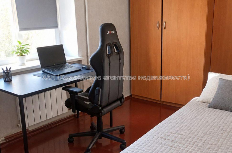 Продам квартиру, Ново-Баварский просп. , 2  ком., 42 м², советский ремонт 