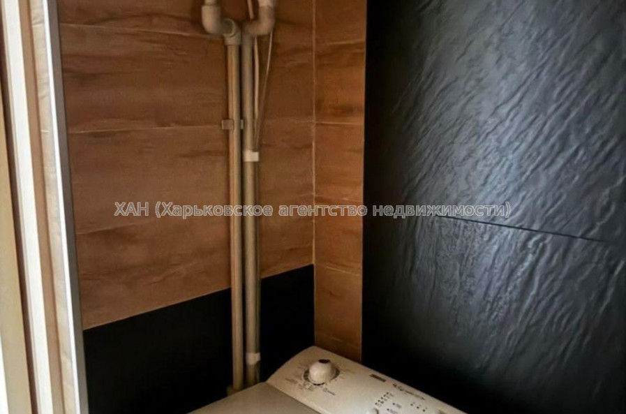 Продам квартиру, Космонавтов ул. , 1 кім., 28.60 м², косметический ремонт 