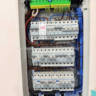Продам квартиру, Льва Ландау просп. , 3 кім., 105 м², без отделочных работ 