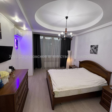 Продам квартиру, Клочковская ул. , 4 кім., 114 м², авторский дизайн 