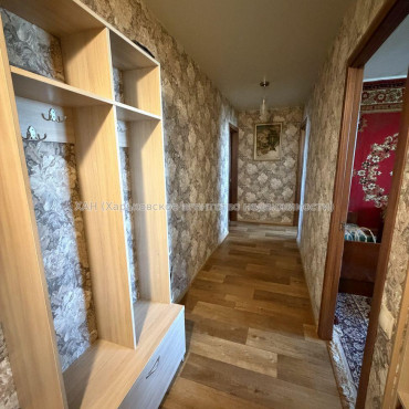 Продам квартиру, Валентиновская ул. , 3  ком., 66 м², косметический ремонт 