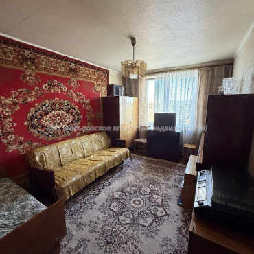 Продам квартиру, Валентиновская ул. , 3  ком., 66 м², косметический ремонт 