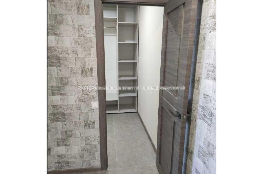 Продам квартиру, Льва Ландау просп. , 2  ком., 46 м², авторский дизайн 