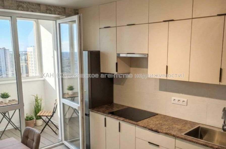 Продам квартиру, Льва Ландау просп. , 2  ком., 46 м², авторский дизайн 