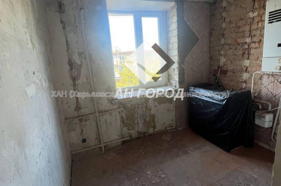 Продам квартиру, Науки просп. , 3  ком., 61 м², без внутренних работ 