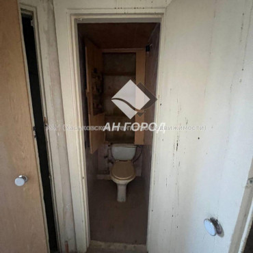 Продам квартиру, Науки просп. , 3  ком., 61 м², без внутренних работ 