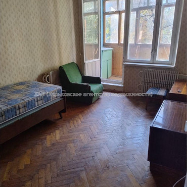 Продам квартиру, Северина Потоцкого ул. , 3 кім., 64.70 м², советский ремонт 