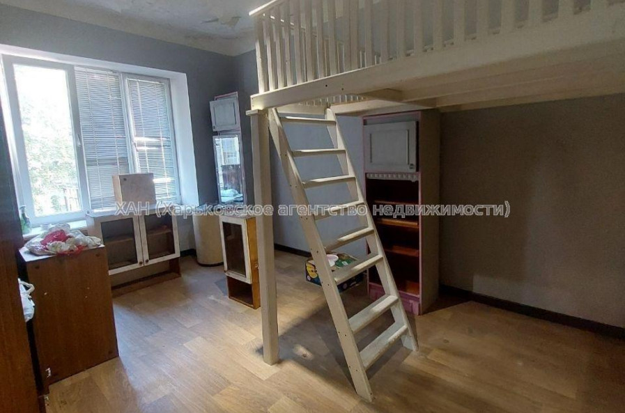 Продам квартиру, Мироносицкая ул. , 1  ком., 55.50 м², частичный ремонт 