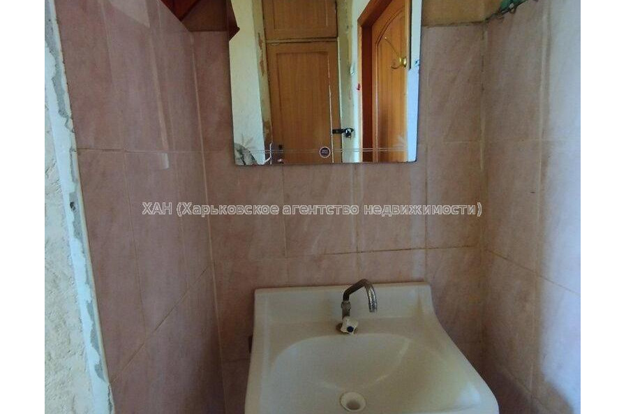 Продам квартиру, Афанасьевская ул. , 6  ком., 13.40 м², косметический ремонт 