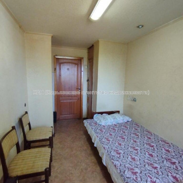 Продам квартиру, Афанасьевская ул. , 6  ком., 13.40 м², косметический ремонт 