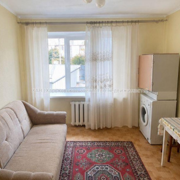 Продам квартиру, Шекспира ул. , 1 кім., 17 м², частичный ремонт 