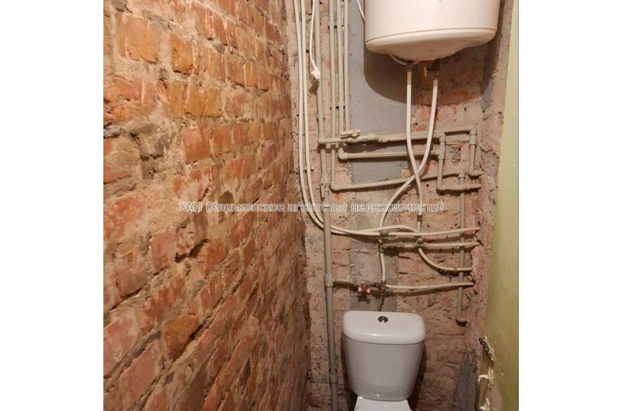 Продам квартиру, Шекспира ул. , 1 кім., 17 м², частичный ремонт 