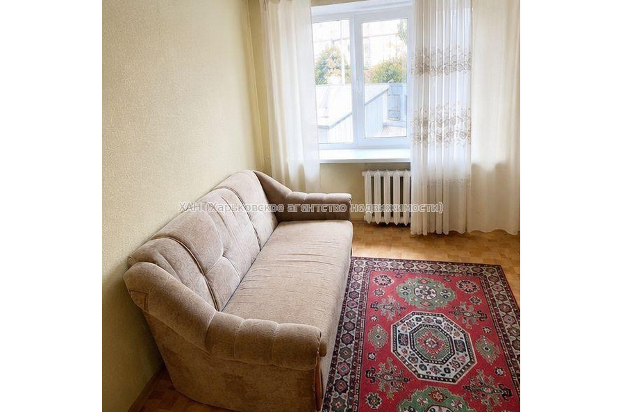Продам квартиру, Шекспира ул. , 1 кім., 17 м², частичный ремонт 