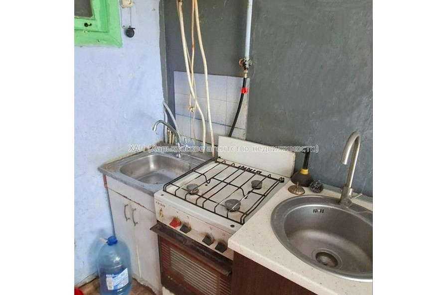Продам квартиру, Шекспира ул. , 1 кім., 17 м², частичный ремонт 