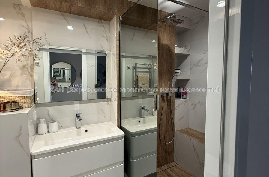 Продам квартиру, Салтовское шоссе , 1 кім., 57 м², авторский дизайн 