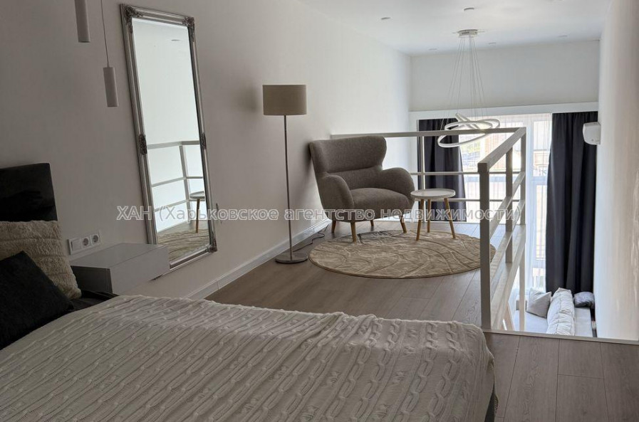Продам квартиру, Салтовское шоссе , 1 кім., 57 м², авторский дизайн 
