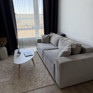 Продам квартиру, Салтовское шоссе , 1 кім., 57 м², авторский дизайн 