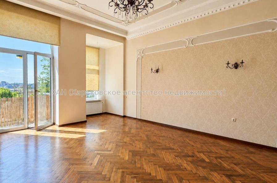 Продам квартиру, Черноглазовская ул. , 3 кім., 138.50 м², авторский дизайн 