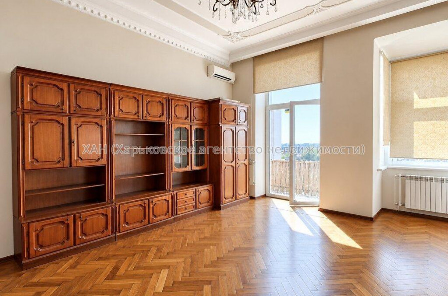 Продам квартиру, Черноглазовская ул. , 3 кім., 138.50 м², авторский дизайн 