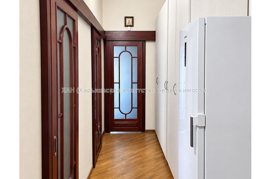 Продам квартиру, Черноглазовская ул. , 3 кім., 138.50 м², авторский дизайн 