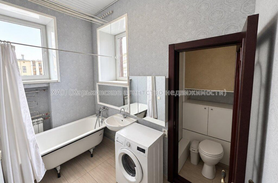 Продам квартиру, Черноглазовская ул. , 3 кім., 138.50 м², авторский дизайн 