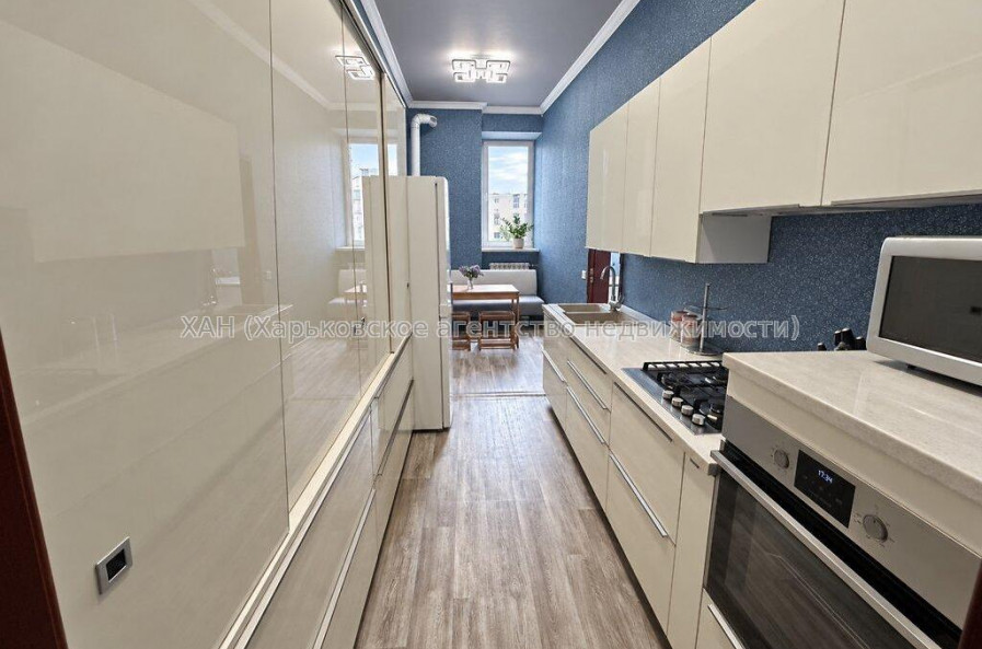 Продам квартиру, Черноглазовская ул. , 3 кім., 138.50 м², авторский дизайн 