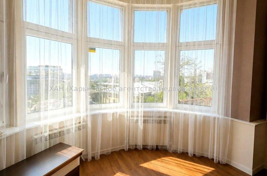 Продам квартиру, Черноглазовская ул. , 3 кім., 138.50 м², авторский дизайн 