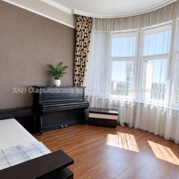 Продам квартиру, Черноглазовская ул. , 3 кім., 138.50 м², авторский дизайн 