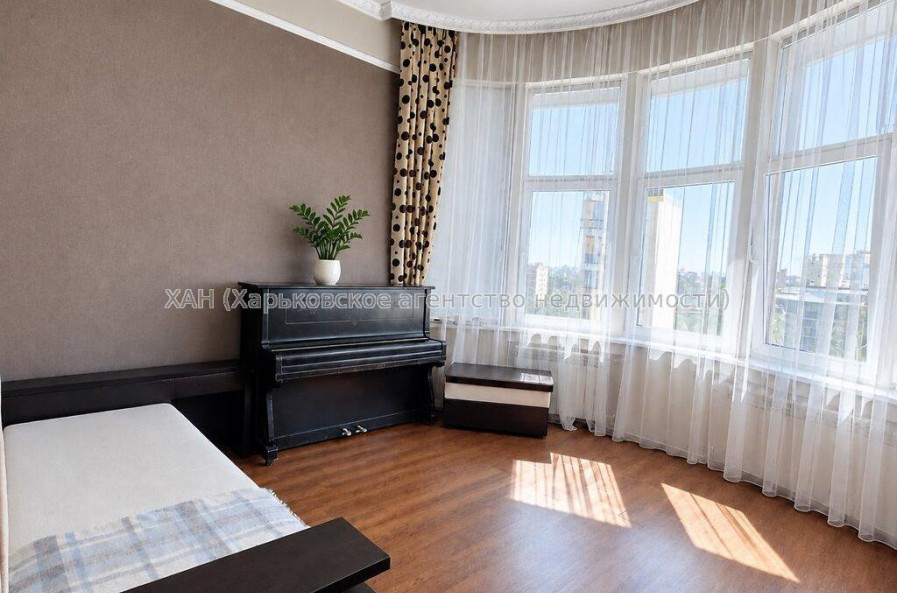 Продам квартиру, Черноглазовская ул. , 3 кім., 138.50 м², авторский дизайн 