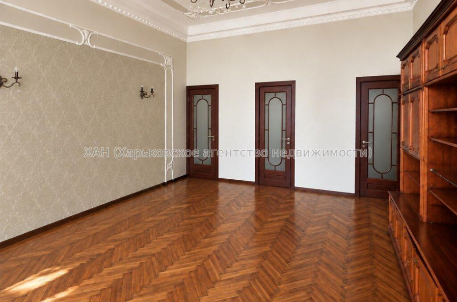 Продам квартиру, Черноглазовская ул. , 3 кім., 138.50 м², авторский дизайн 