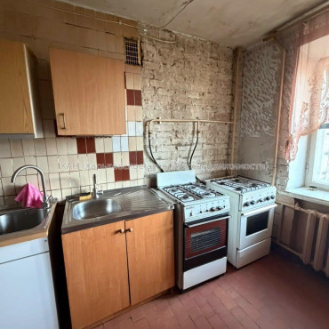 Продам квартиру, Золочевская ул. , 2  ком., 48.50 м², косметический ремонт 