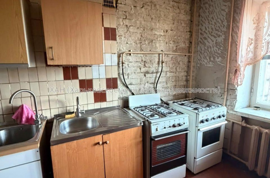 Продам квартиру, Золочевская ул. , 2  ком., 48.50 м², косметический ремонт 