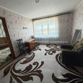 Продам квартиру, Золочевская ул. , 2  ком., 48.50 м², косметический ремонт