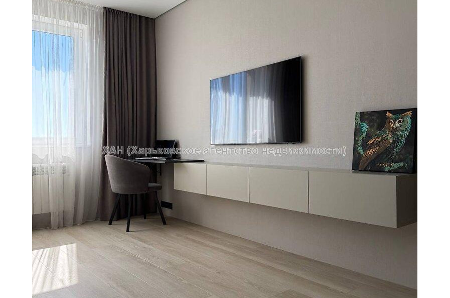 Продам квартиру, Героев Харькова просп. , 1  ком., 49 м², евроремонт 