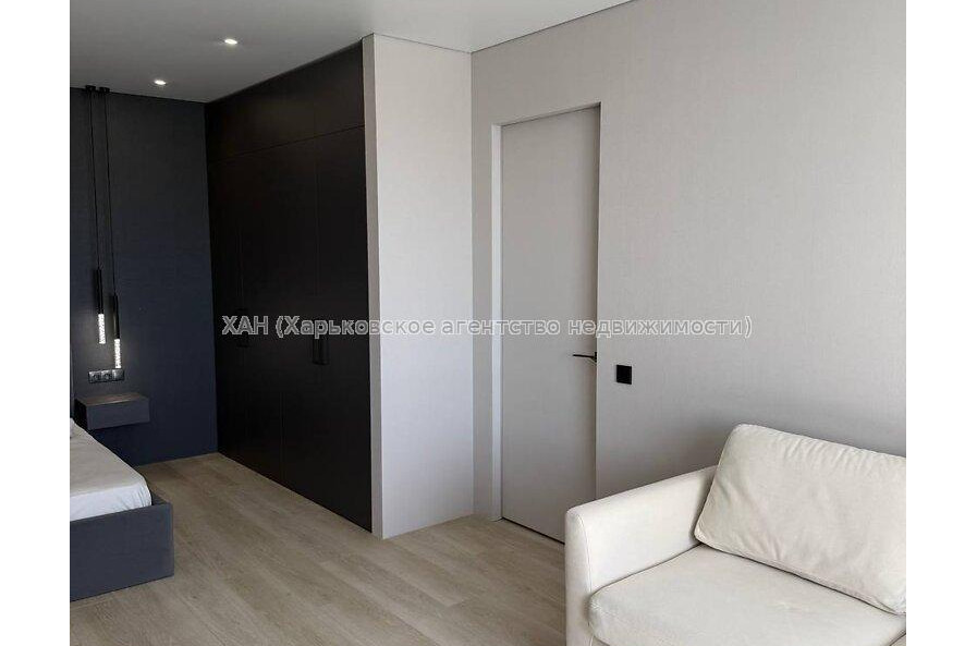 Продам квартиру, Героев Харькова просп. , 1  ком., 49 м², евроремонт 