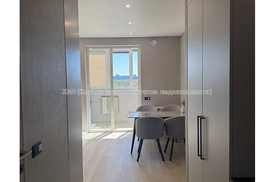 Продам квартиру, Героев Харькова просп. , 1  ком., 49 м², евроремонт 