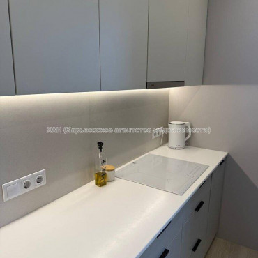 Продам квартиру, Героев Харькова просп. , 1  ком., 49 м², евроремонт 