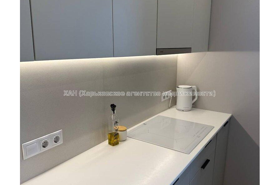 Продам квартиру, Героев Харькова просп. , 1  ком., 49 м², евроремонт 