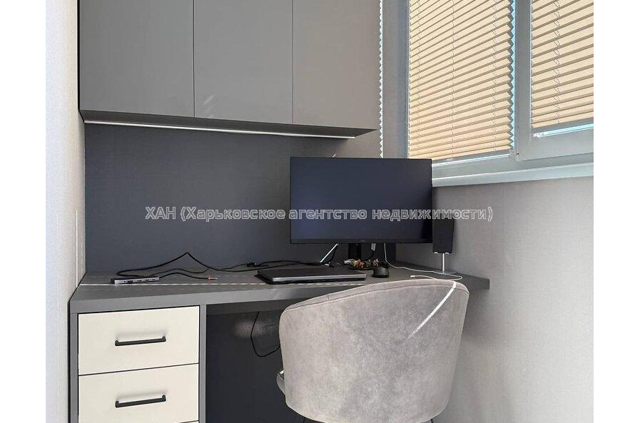 Продам квартиру, Героев Харькова просп. , 1  ком., 49 м², евроремонт 