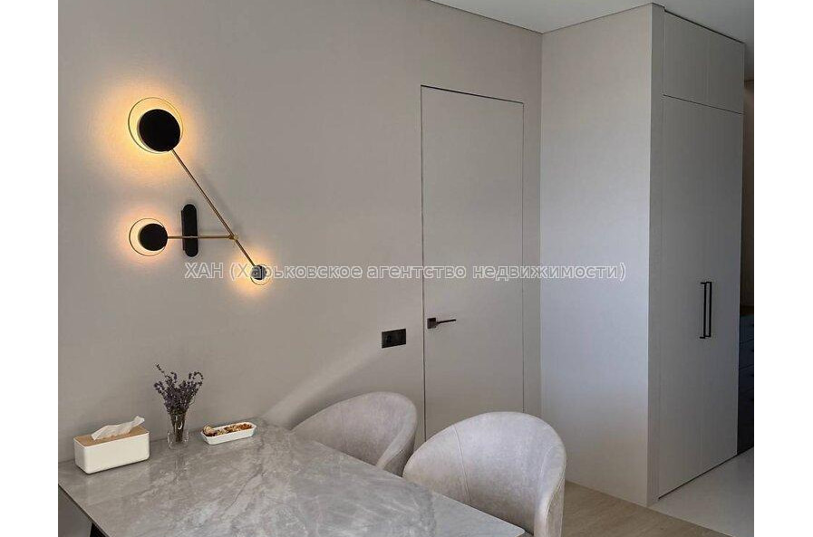 Продам квартиру, Героев Харькова просп. , 1  ком., 49 м², евроремонт 
