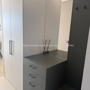 Продам квартиру, Героев Харькова просп. , 1  ком., 49 м², евроремонт 