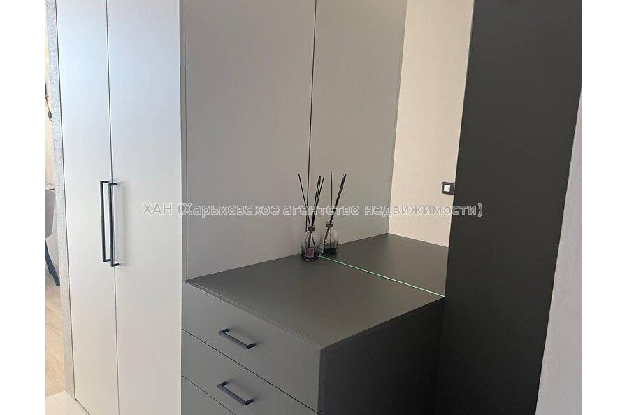 Продам квартиру, Героев Харькова просп. , 1  ком., 49 м², евроремонт 