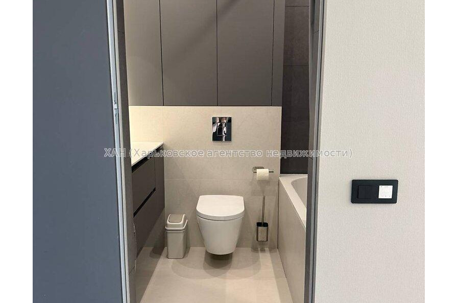 Продам квартиру, Героев Харькова просп. , 1  ком., 49 м², евроремонт 