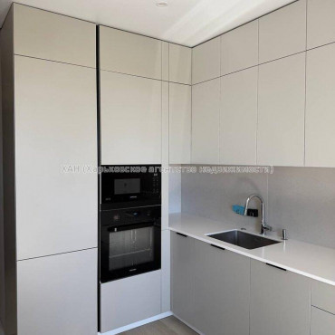 Продам квартиру, Героев Харькова просп. , 1  ком., 49 м², евроремонт 