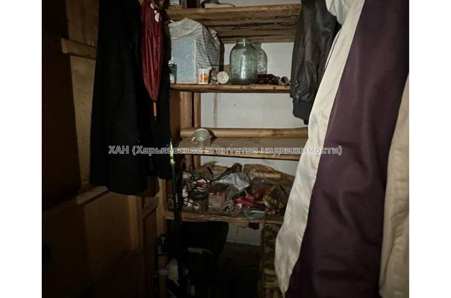 Продам квартиру, Бучмы ул. , 3 кім., 60 м², косметический ремонт 