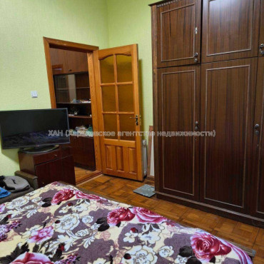 Продам квартиру, Независимости пр-т , 3  ком., 69 м², косметический ремонт 