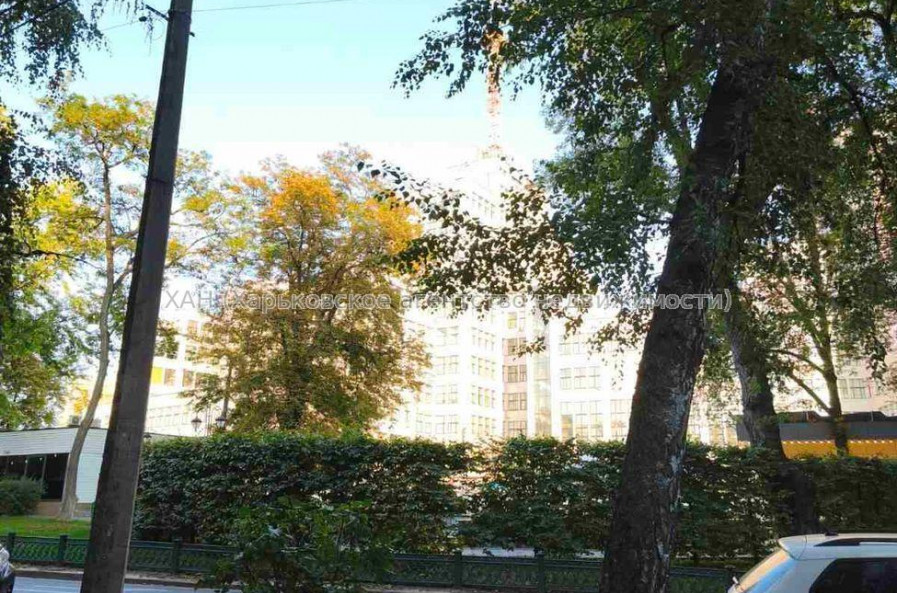 Продам квартиру, Независимости пр-т , 3  ком., 69 м², косметический ремонт 