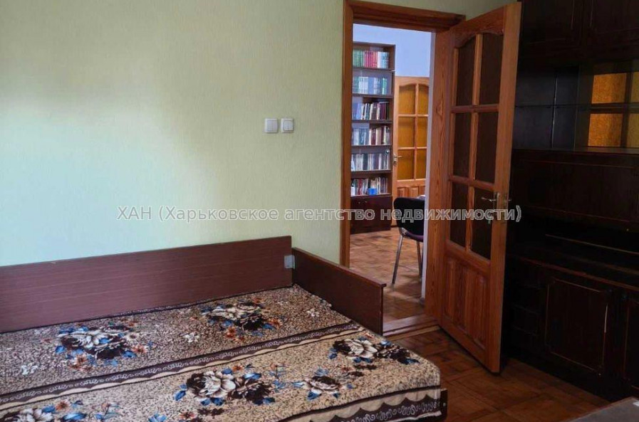 Продам квартиру, Независимости пр-т , 3  ком., 69 м², косметический ремонт 
