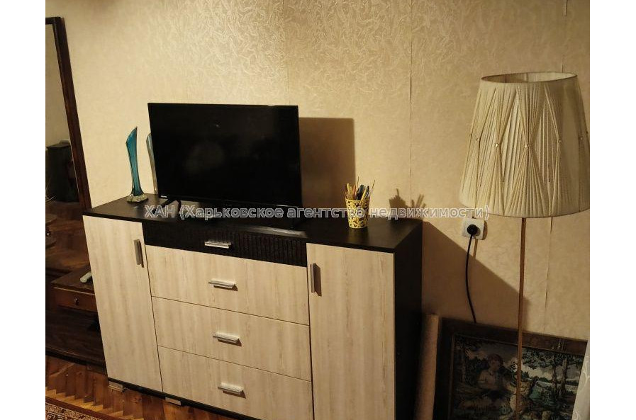 Продам квартиру, Светлая ул. , 1  ком., 35 м², косметический ремонт 